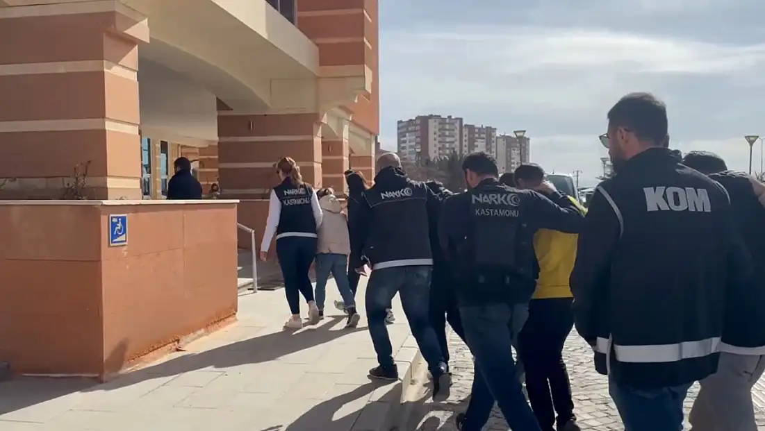 Narkotik operasyonunda 3 kişi tutuklandı