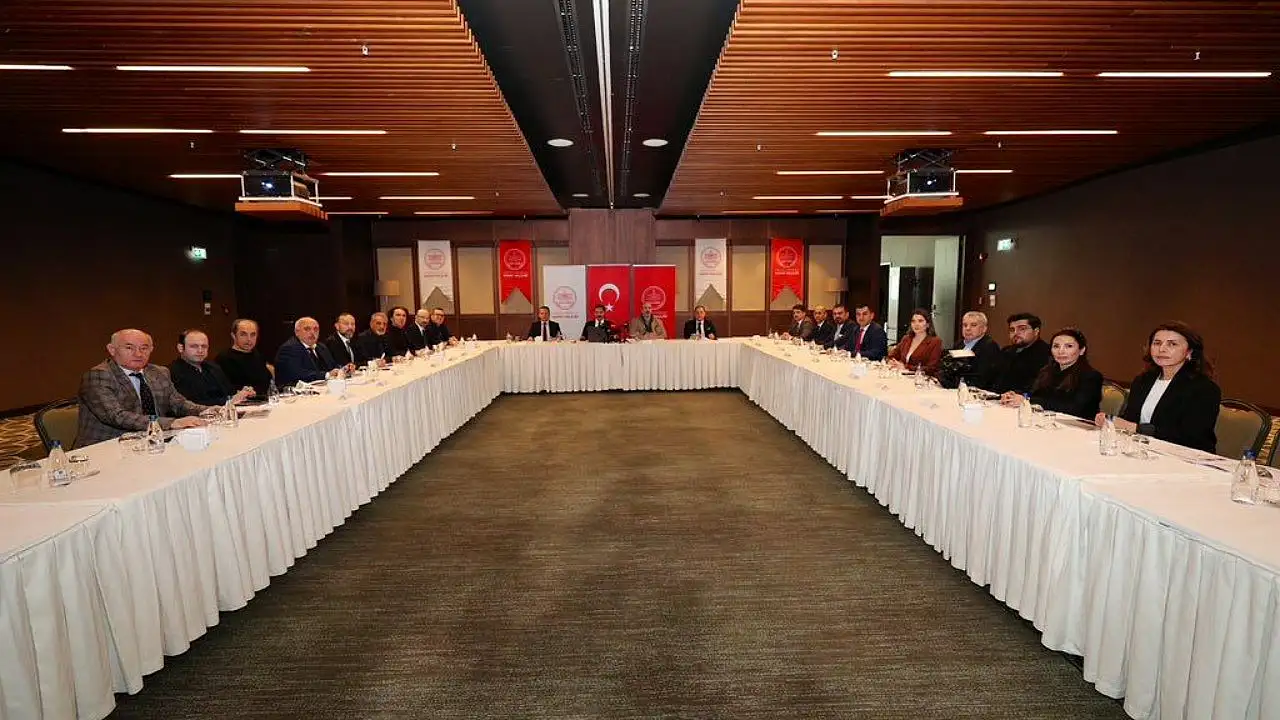 KGK, depremin yıl dönümünde Hatay'da