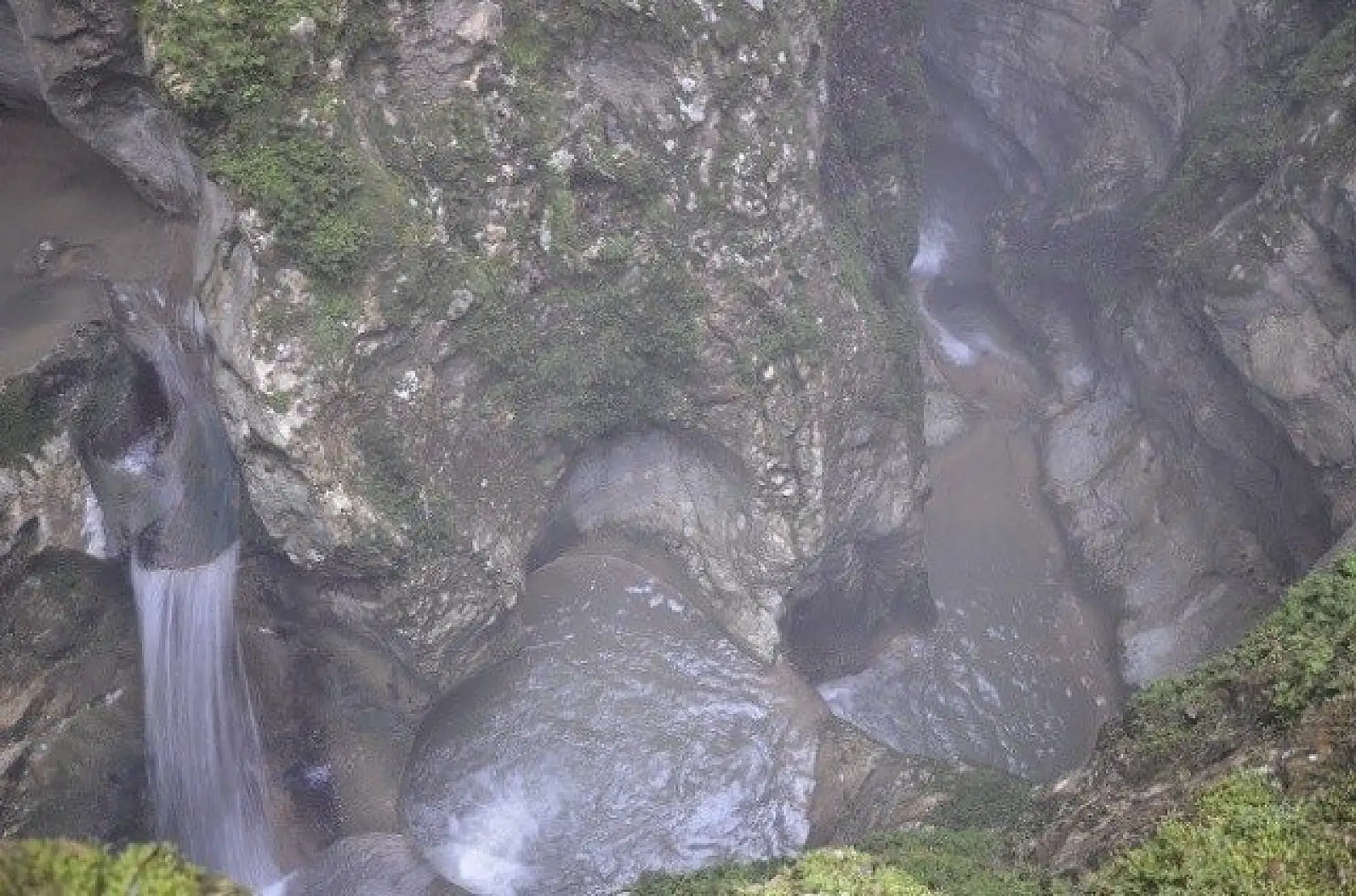 Dağlı Kuylucu Mağarası'nda 2 gün kamp yaptılar