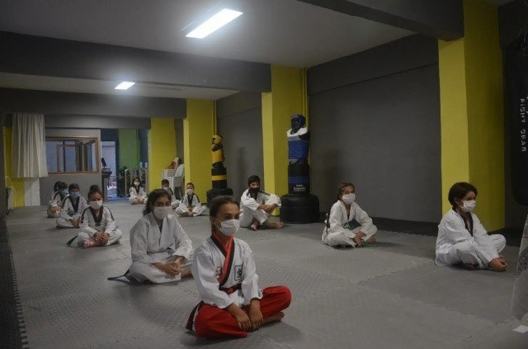 Kovid-19 tedbirli kuşak terfi heyecanı!