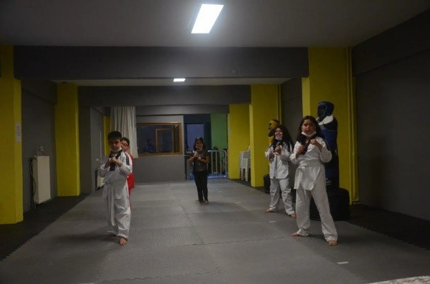 Kovid-19 tedbirli kuşak terfi heyecanı!