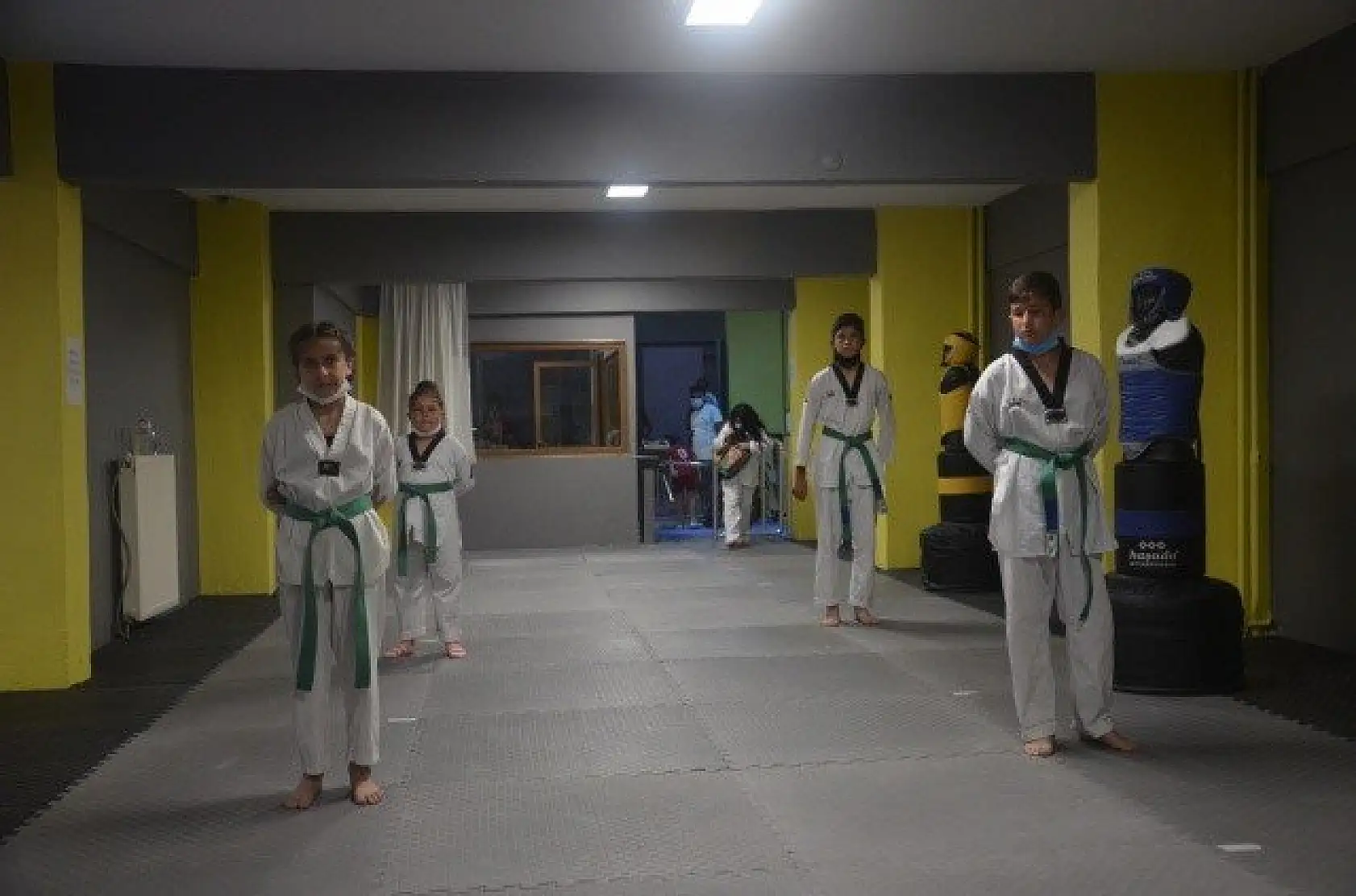 Kovid-19 tedbirli kuşak terfi heyecanı!