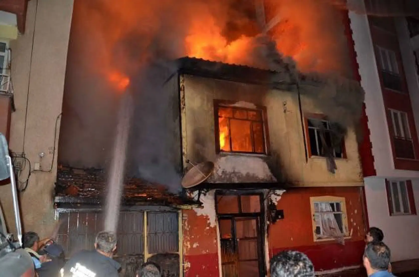 Kastamonu'da yangın: 2 ölü