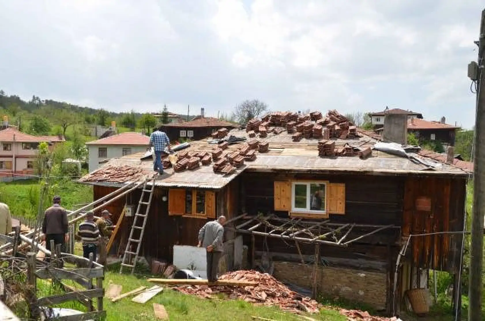 Kastamonu'da hortum dehşet saçtı