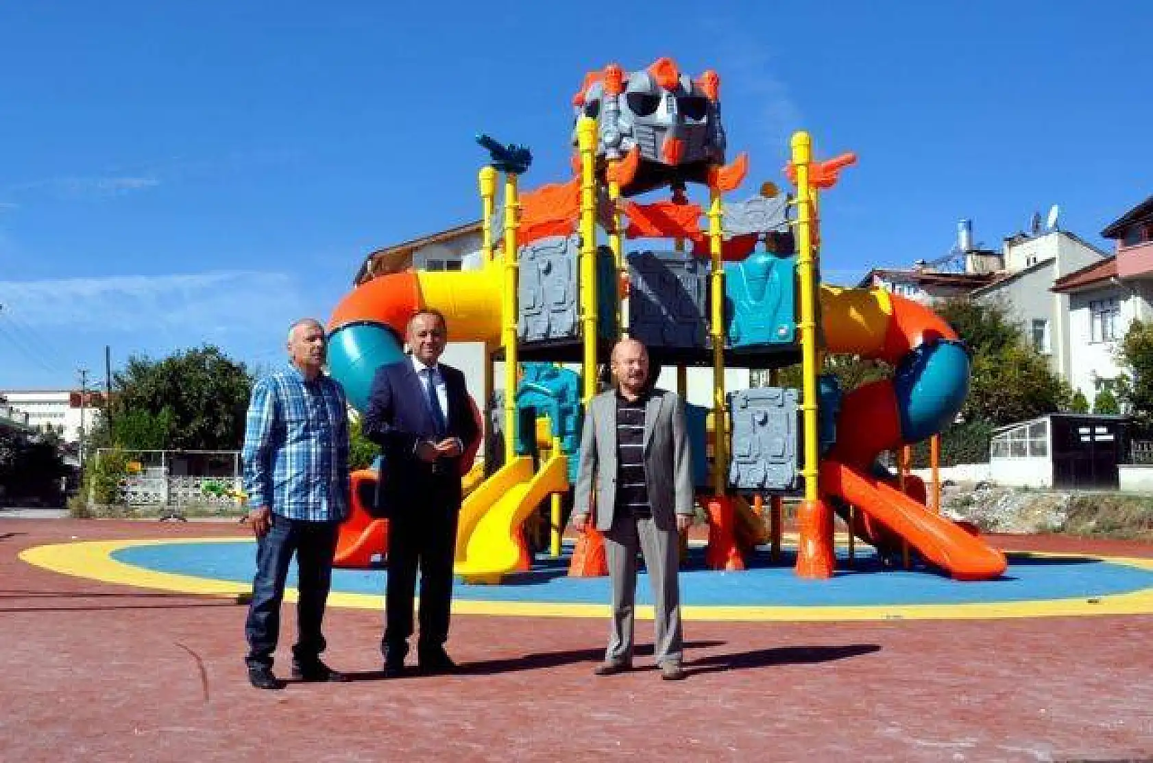 Başkan Topçuoğlu görevine başladı