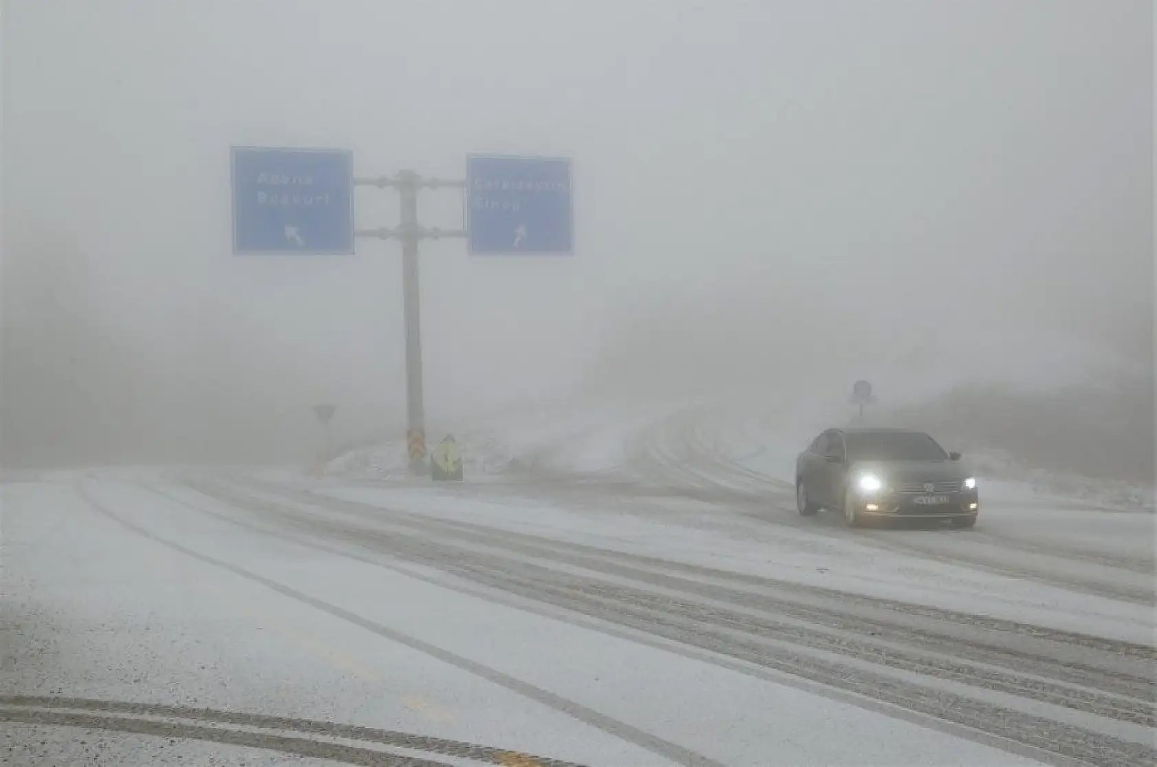 Kastamonu'ya mevsimin ilk karı düştü