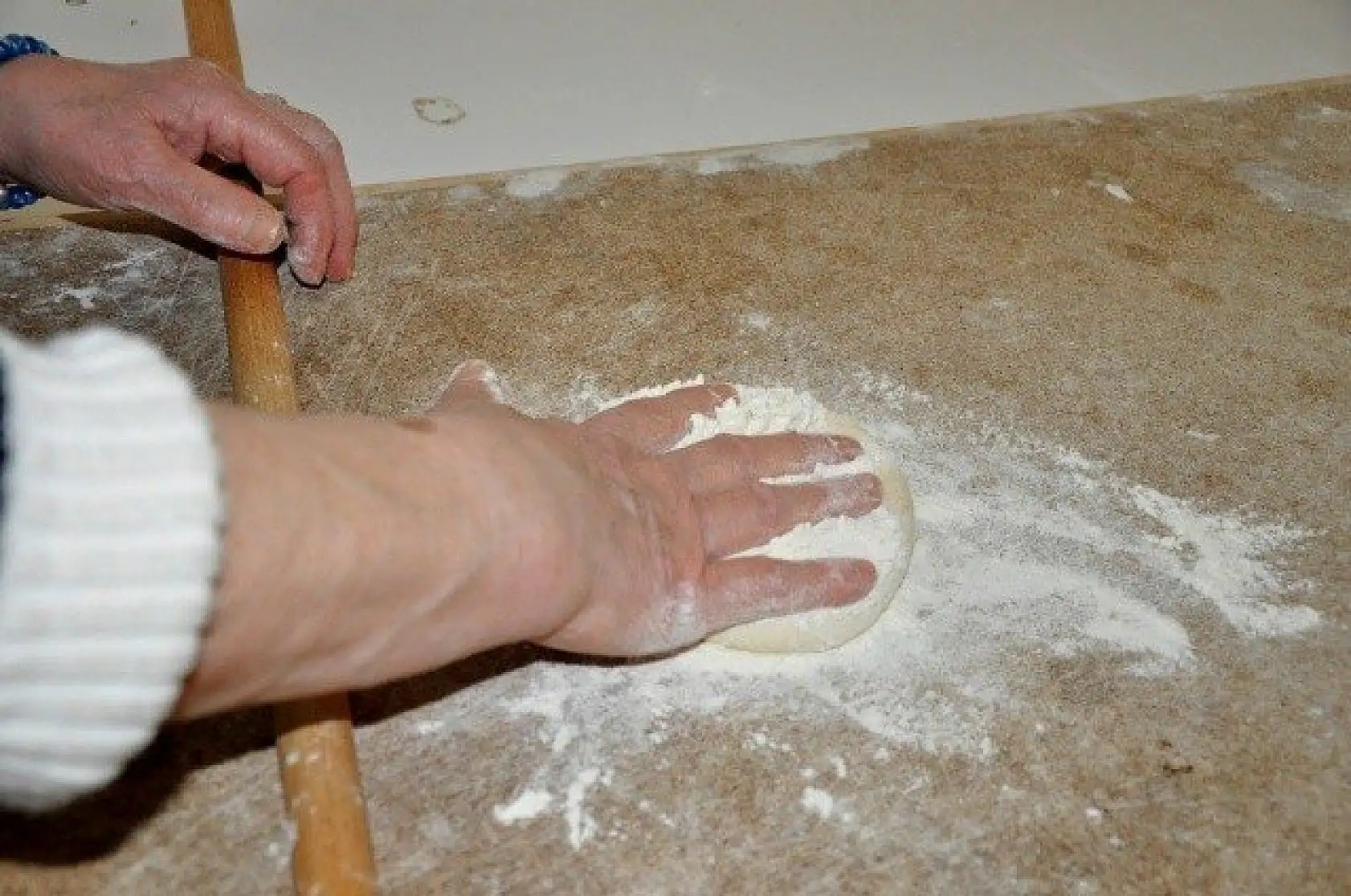 Restoran açma hayalini 64 yaşında gerçekleştirdi