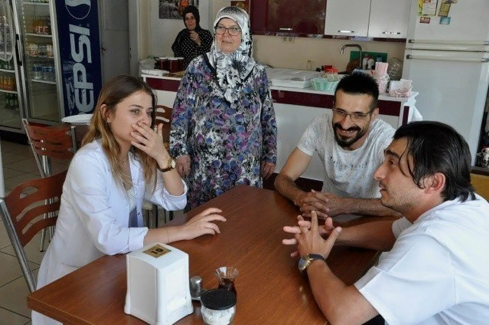 Restoran açma hayalini 64 yaşında gerçekleştirdi