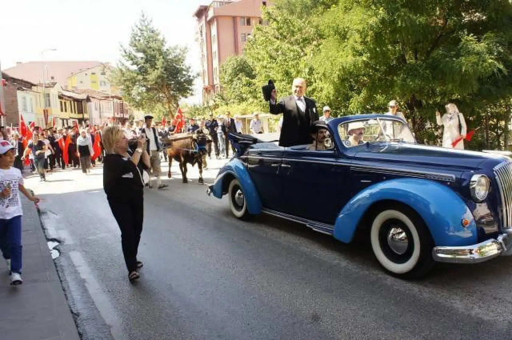 Şapka ve Kıyafet İnkılabı'nın yıldönümü kutlamaları