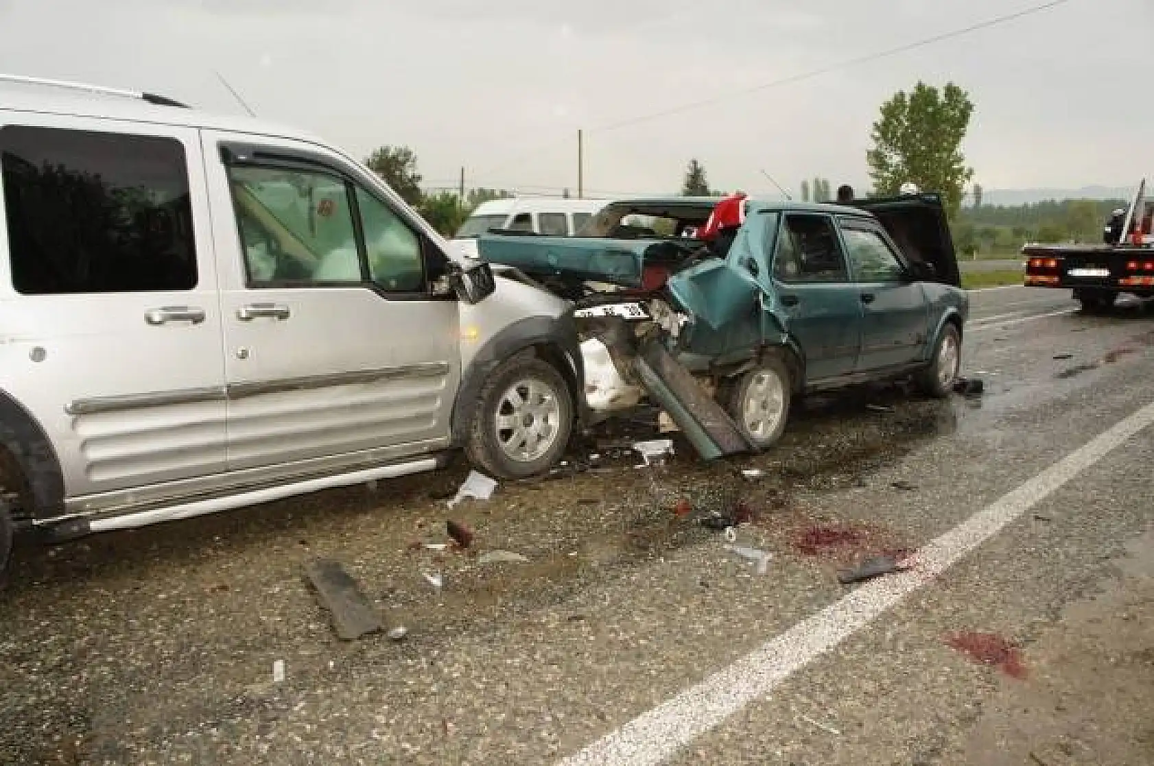 Düğün Konvoyunda Zincirleme Kaza