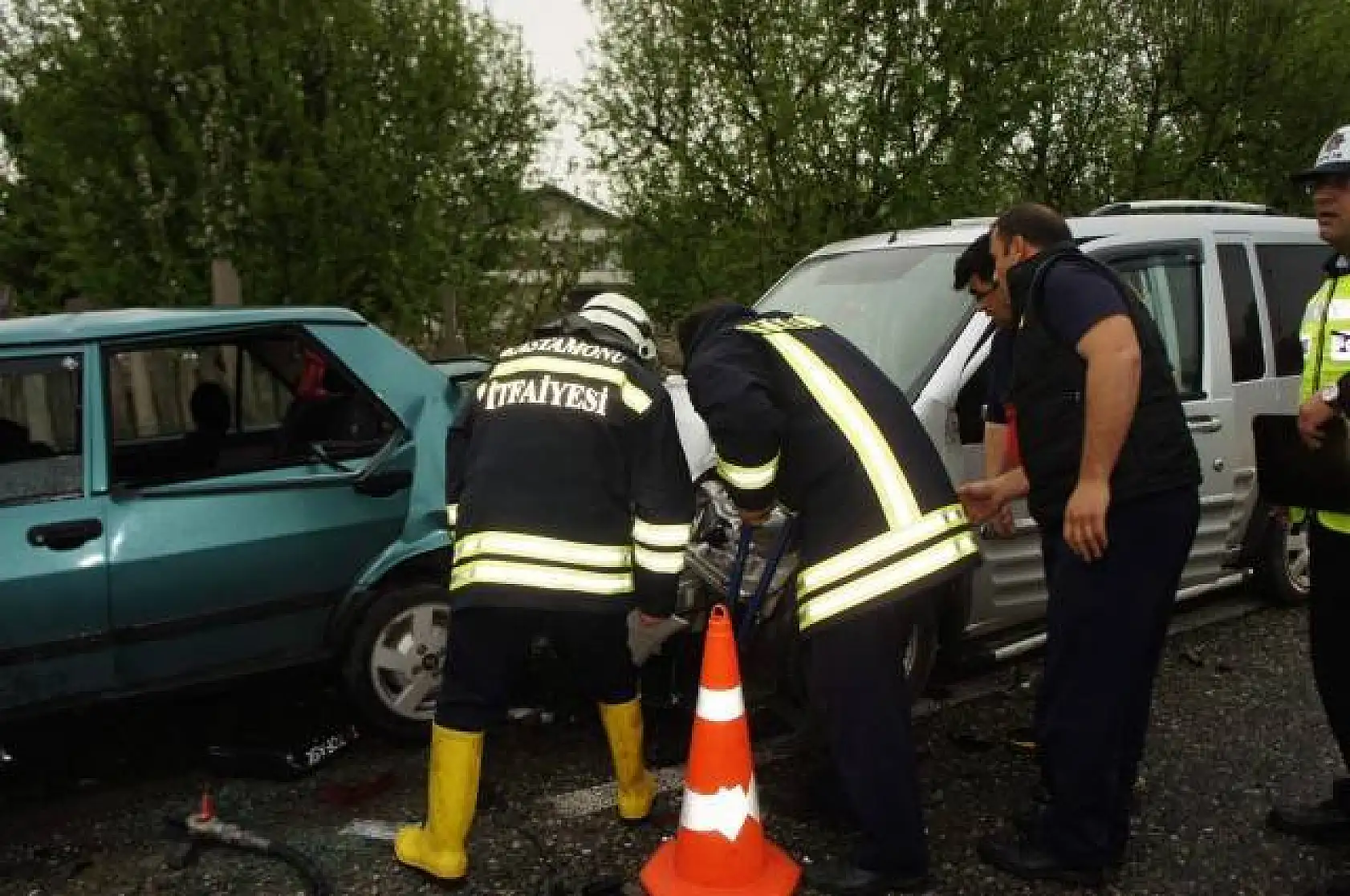 Düğün Konvoyunda Zincirleme Kaza