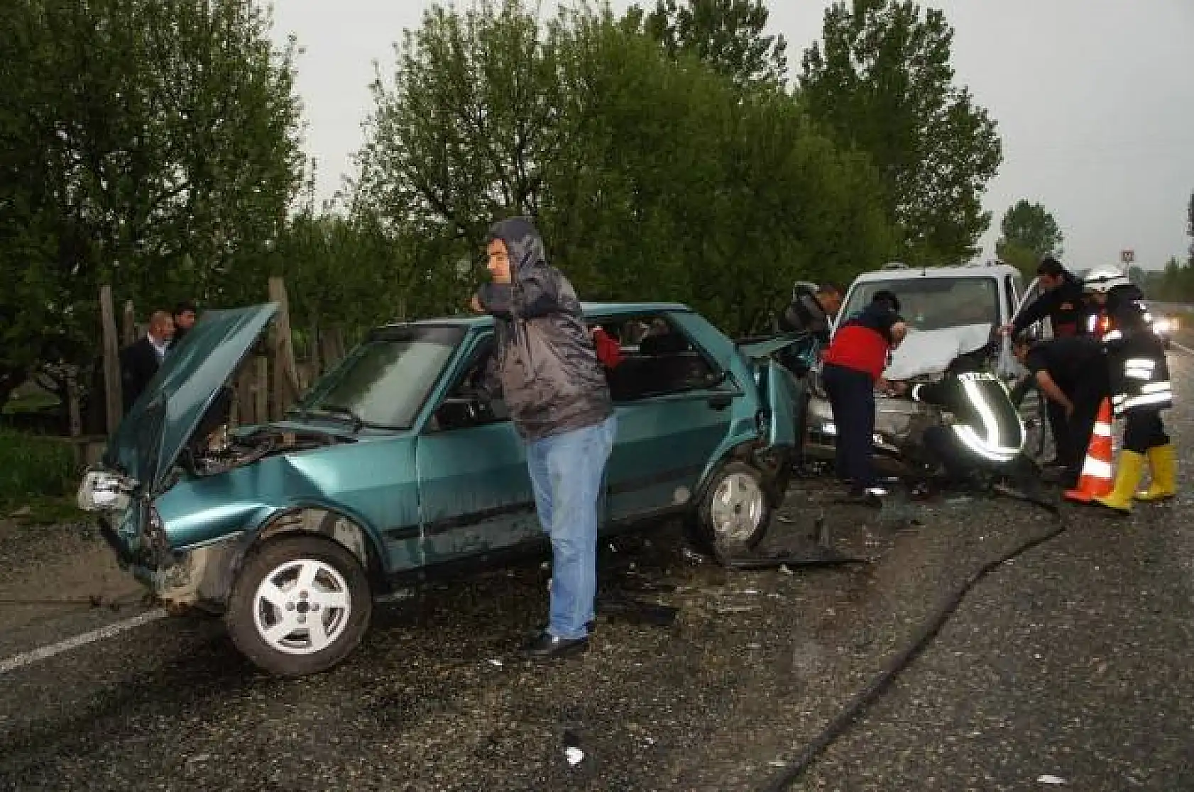 Düğün Konvoyunda Zincirleme Kaza