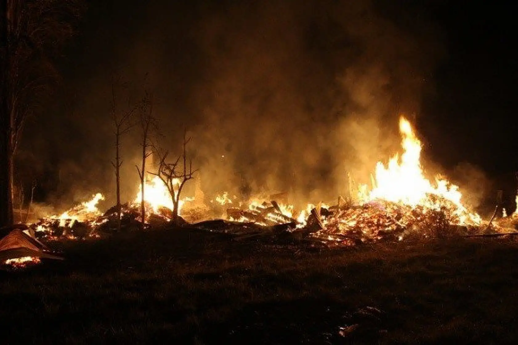Kastamonu'da 8 ev yandı