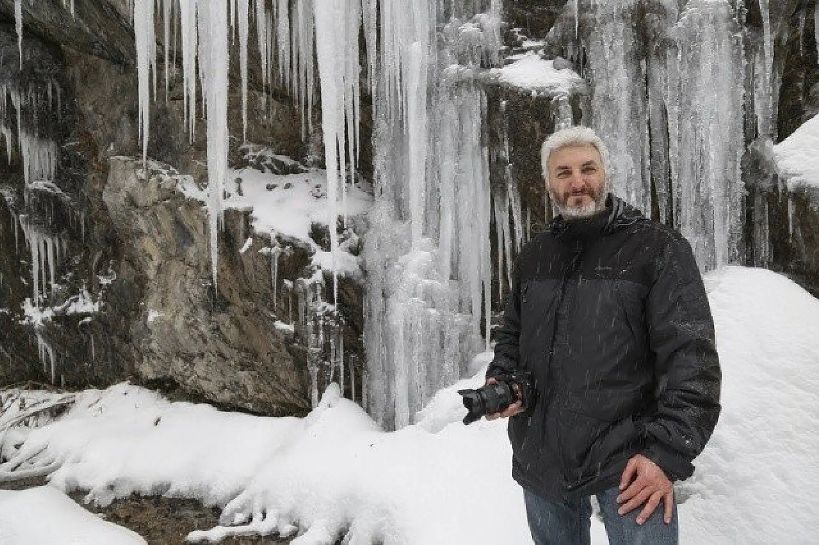 Yaralıgöz Dağı beyaz örtüsüyle görsel şölen sunuyor