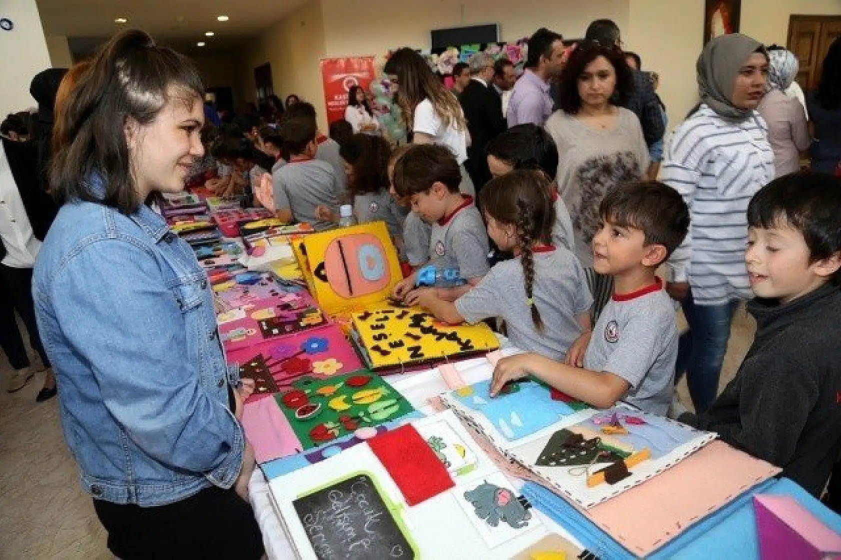 Üniversitelilerin yaptığı oyuncaklar dezavantajlı öğrencilere verilecek