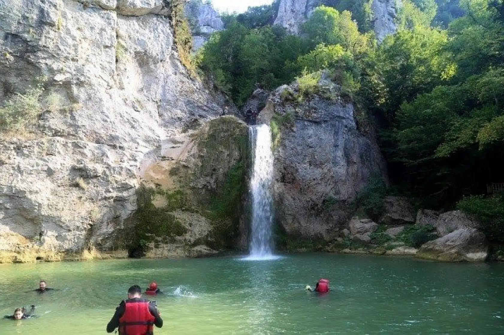 Karadeniz'in &quotsaklı güzelliği" Ilıca Şelalesi