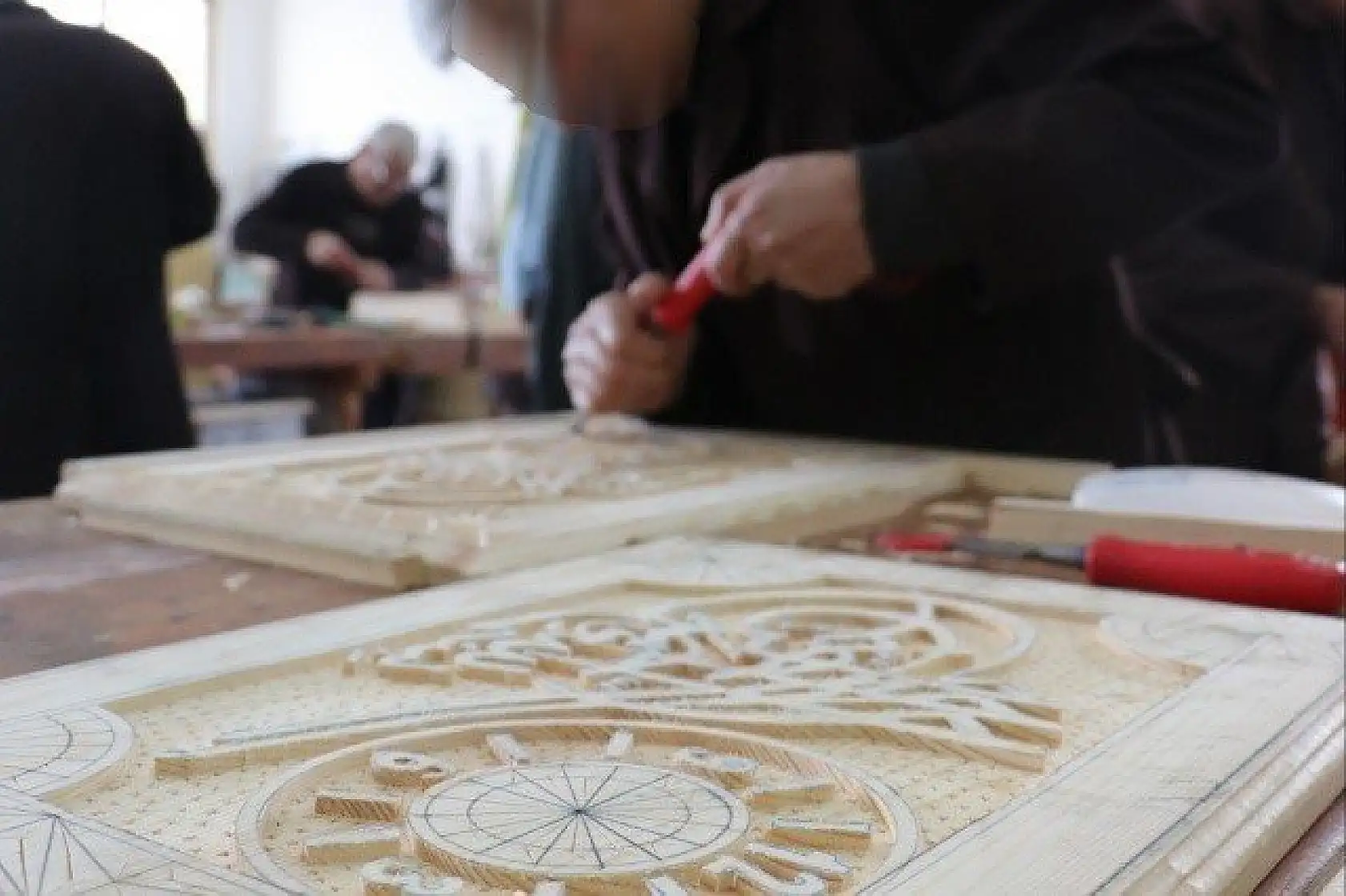 Cezaevini adeta &quotfabrika&quotya çevirdiler