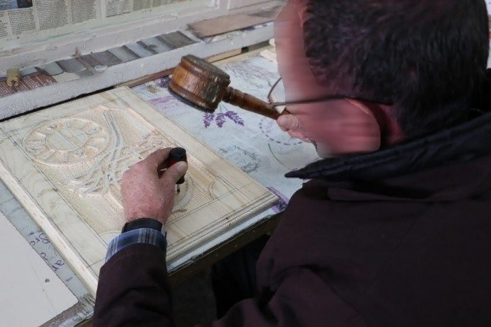 Cezaevini adeta &quotfabrika&quotya çevirdiler