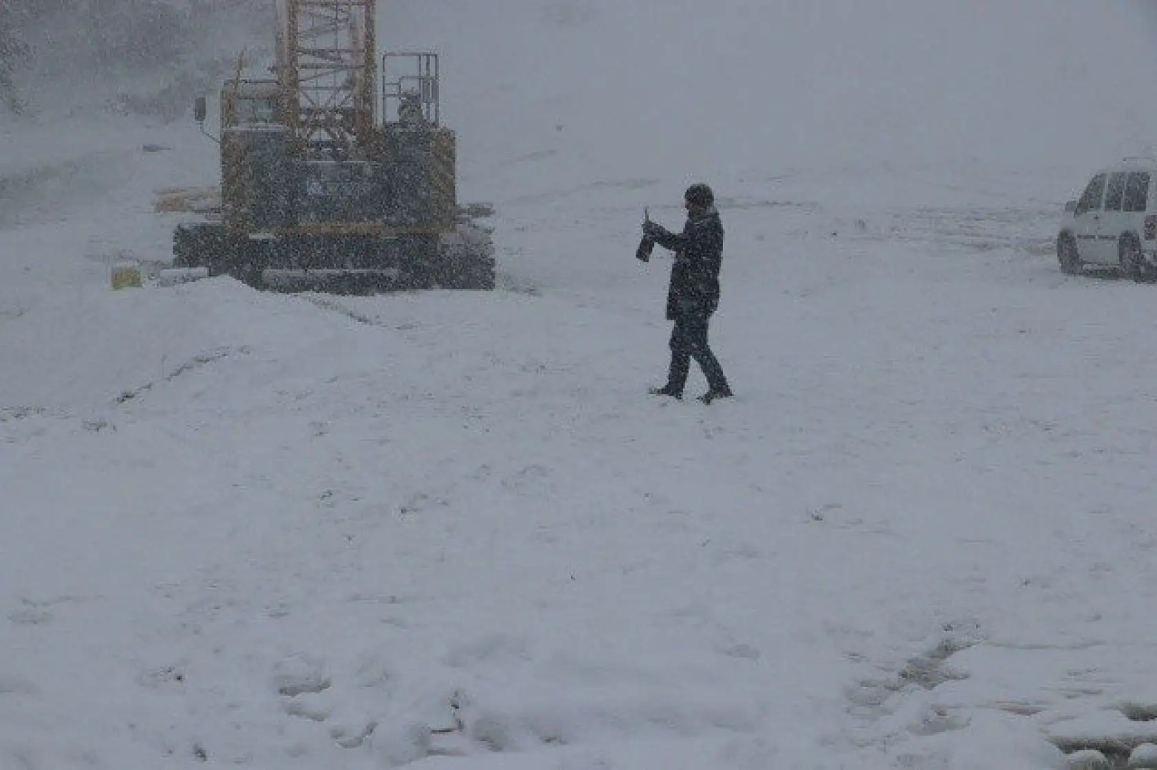 Ilgaz'a mevsimin ilk karı yağdı