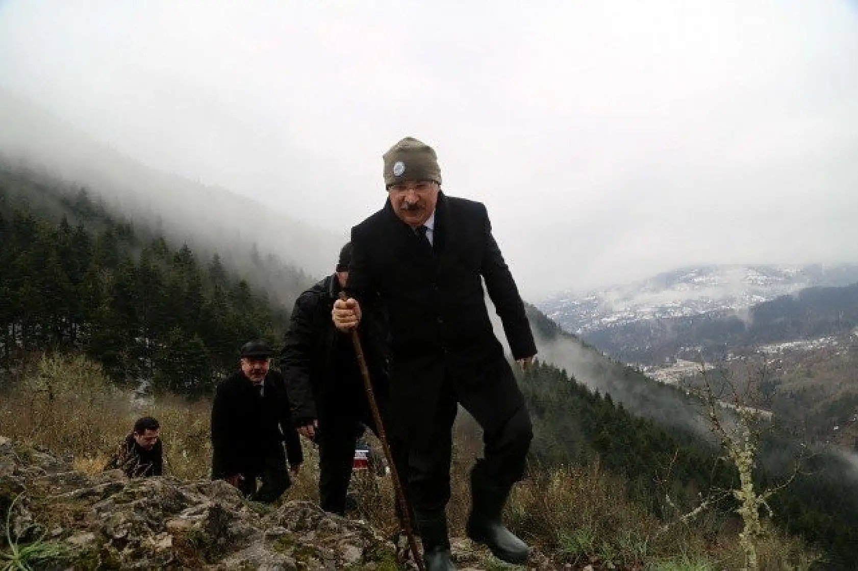 Valla Kanyonu'na yaptırılan seyir terası hizmete girdi