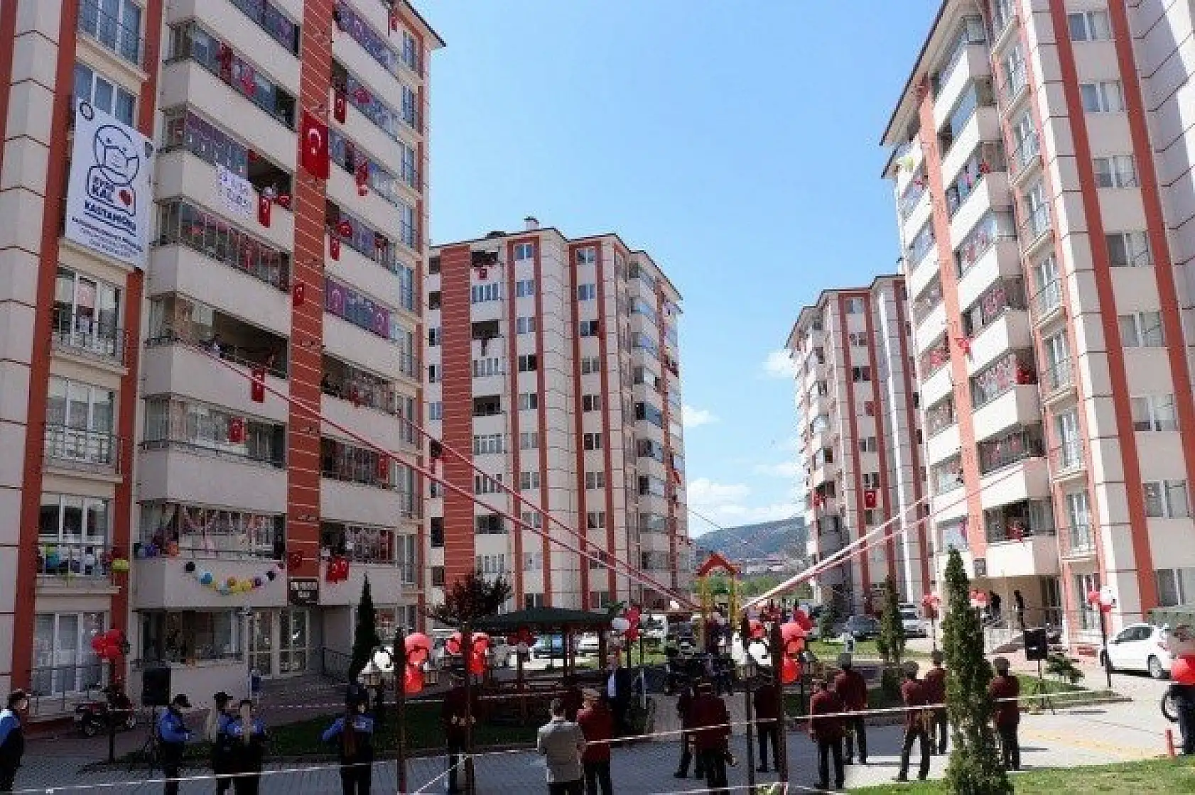 Çocukların &quot23 Nisan&quot bayramı sürprizlerle kutlandı