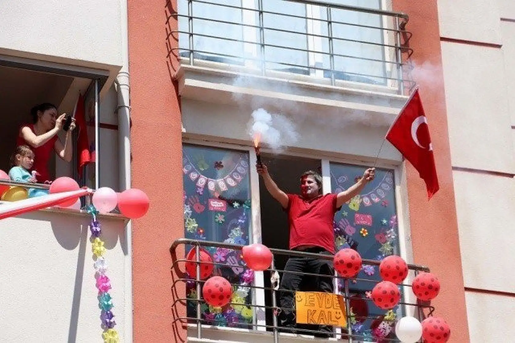 Çocukların &quot23 Nisan&quot bayramı sürprizlerle kutlandı