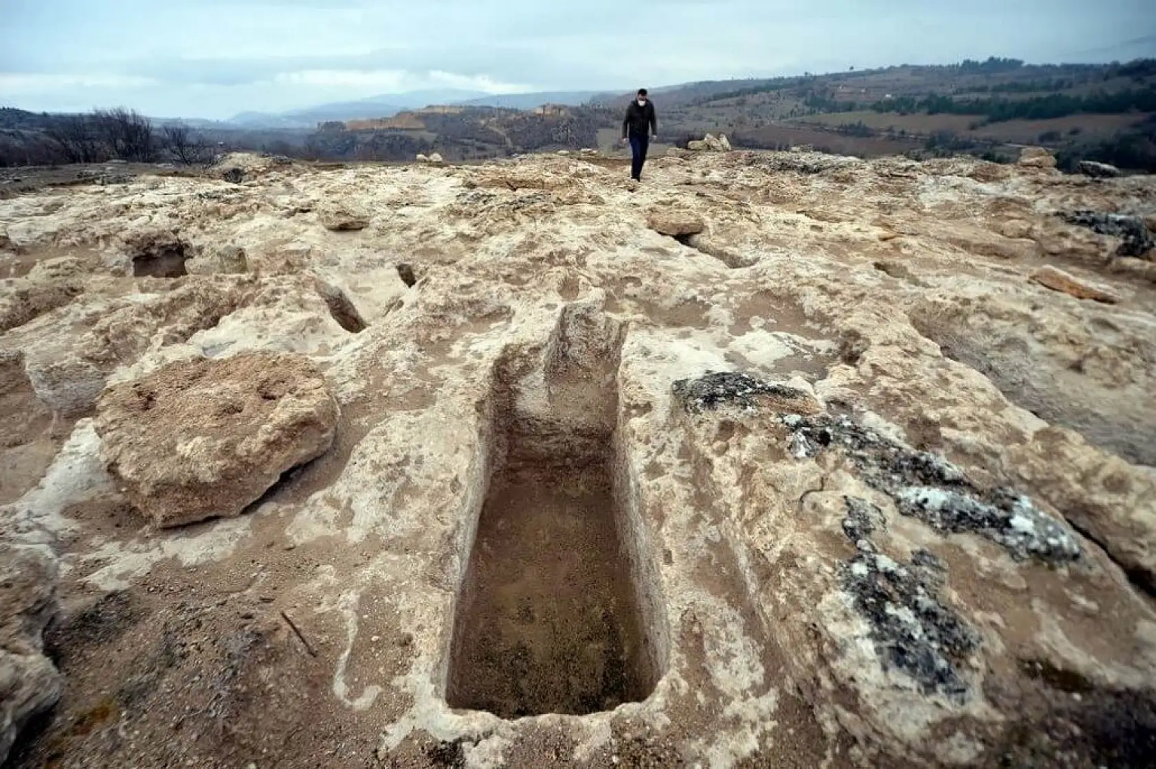 Mezardan 1800 yıllık 'ölü hediyeleri' çıktı