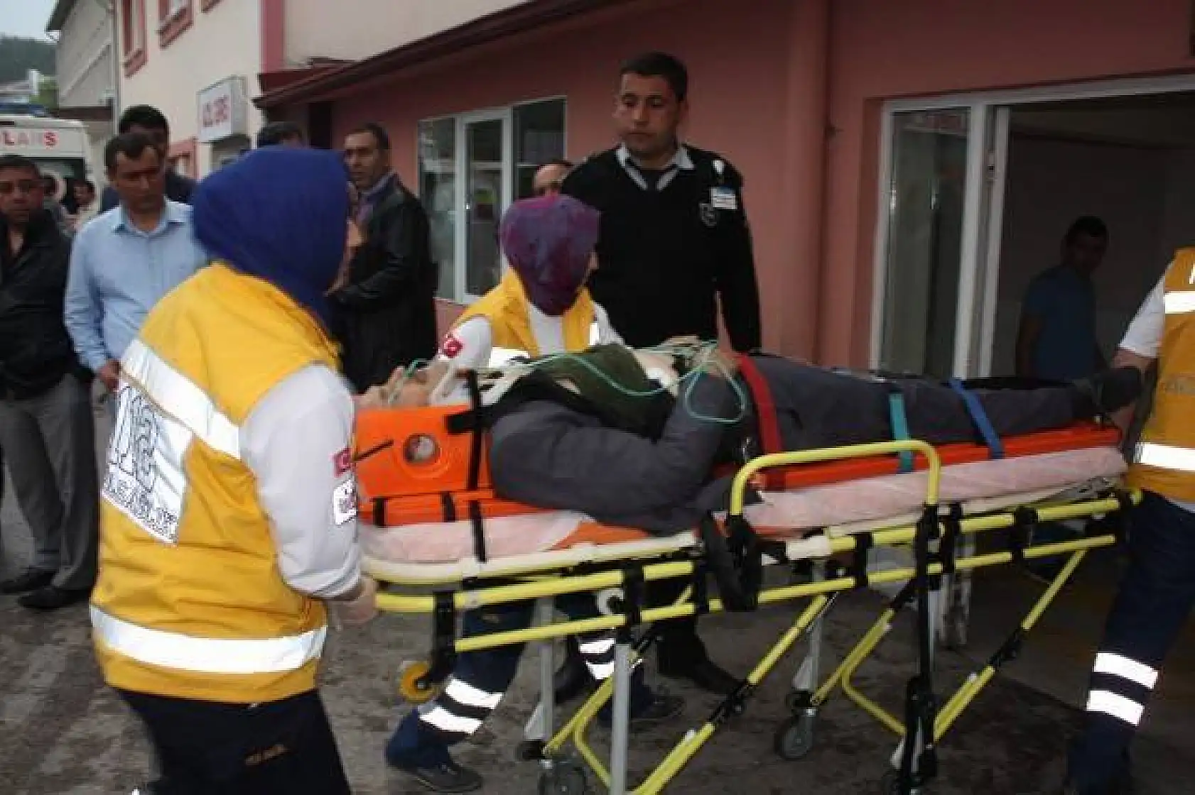 Düğün Konvoyunda Zincirleme Kaza