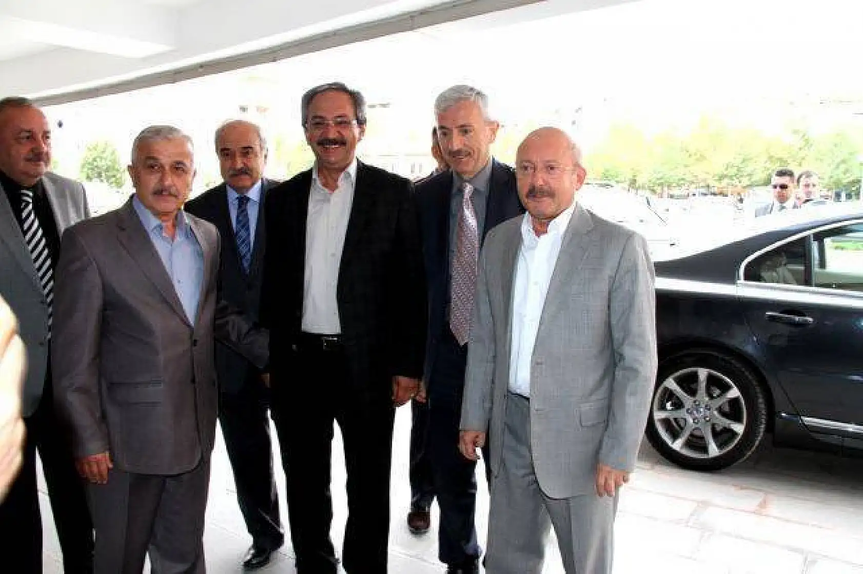 Başkan Topçuoğlu görevine başladı