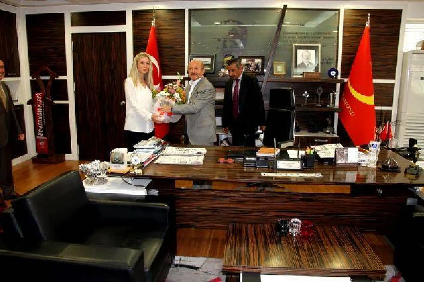 Başkan Topçuoğlu görevine başladı