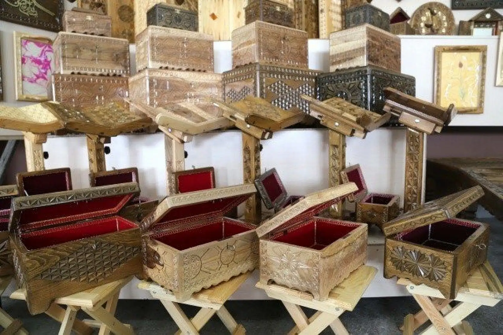 Mahkumlar hem meslek ediniyor hem rehabilite oluyor