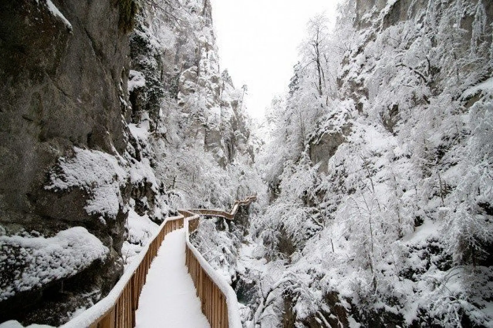 Kastamonu'daki Horma Kanyonu kar altında doyumsuz manzaralar sunuyor