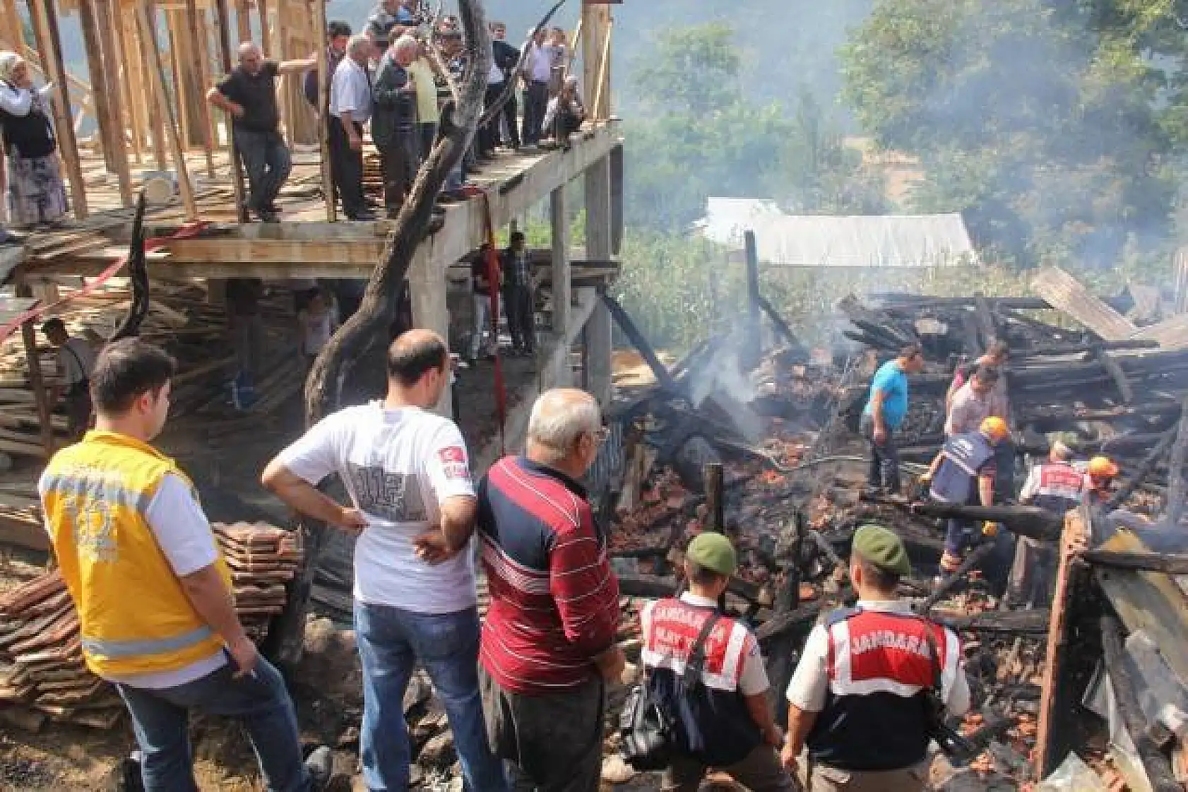 14 yaşındaki çocuk çıkan yangında öldü