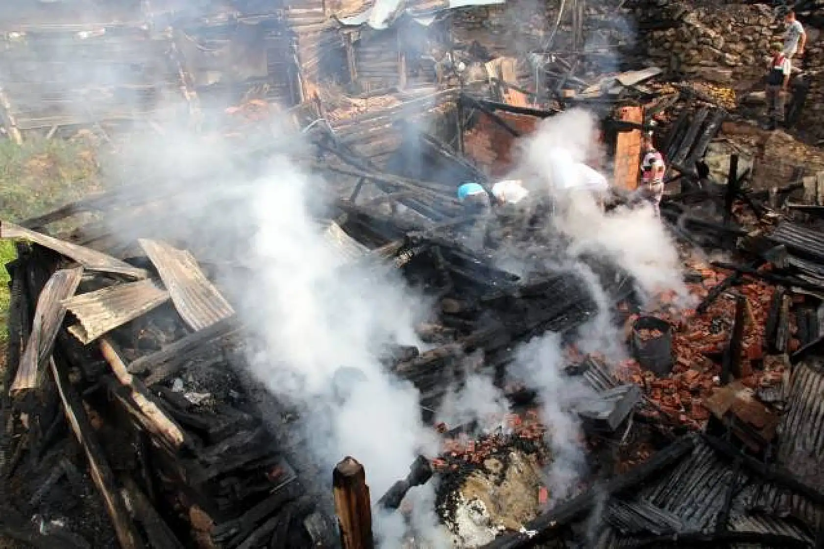 14 yaşındaki çocuk çıkan yangında öldü