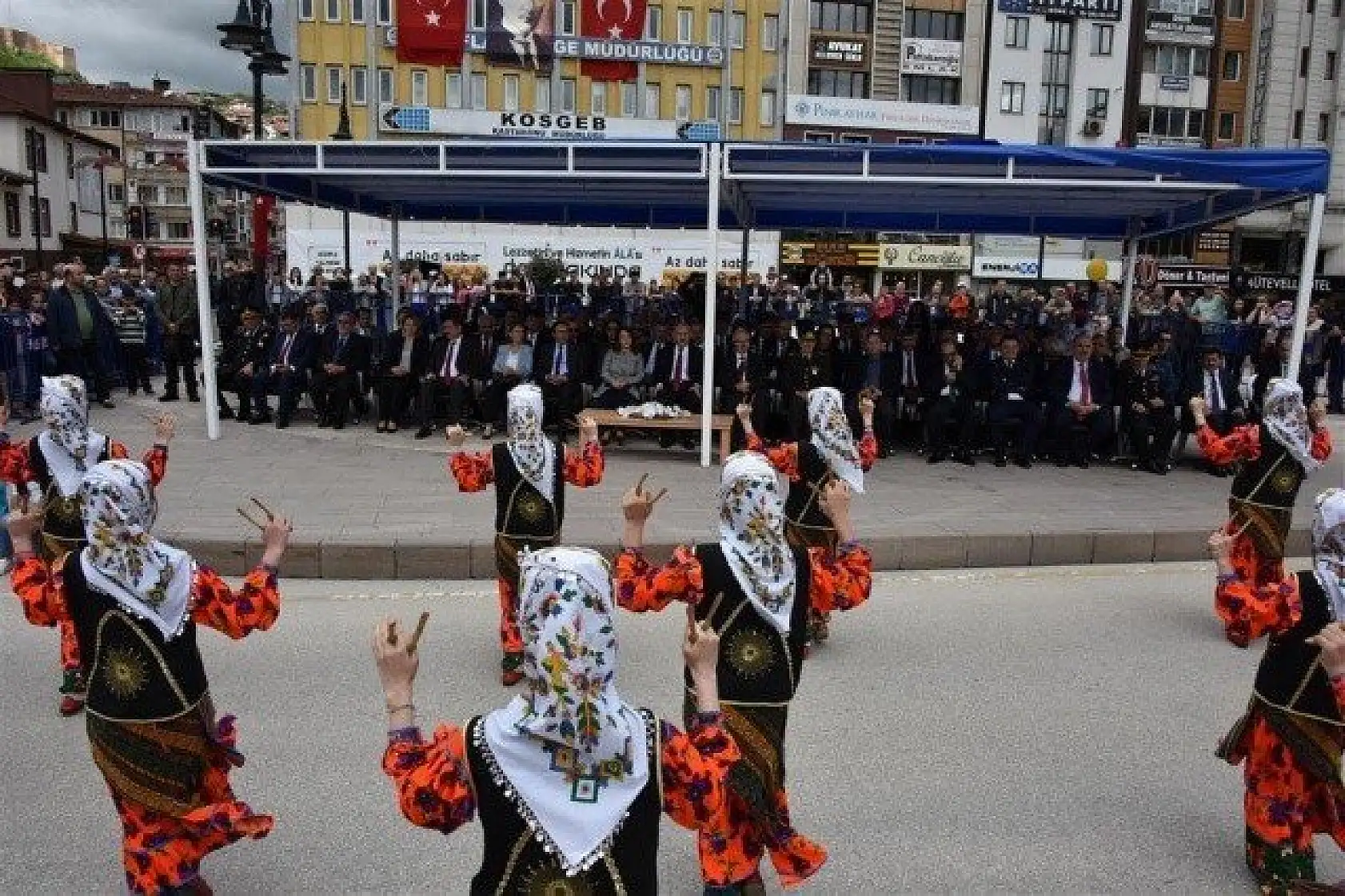 19 Mayıs Atatürk'ü Anma, Gençlik ve Spor Bayramı kutlandı