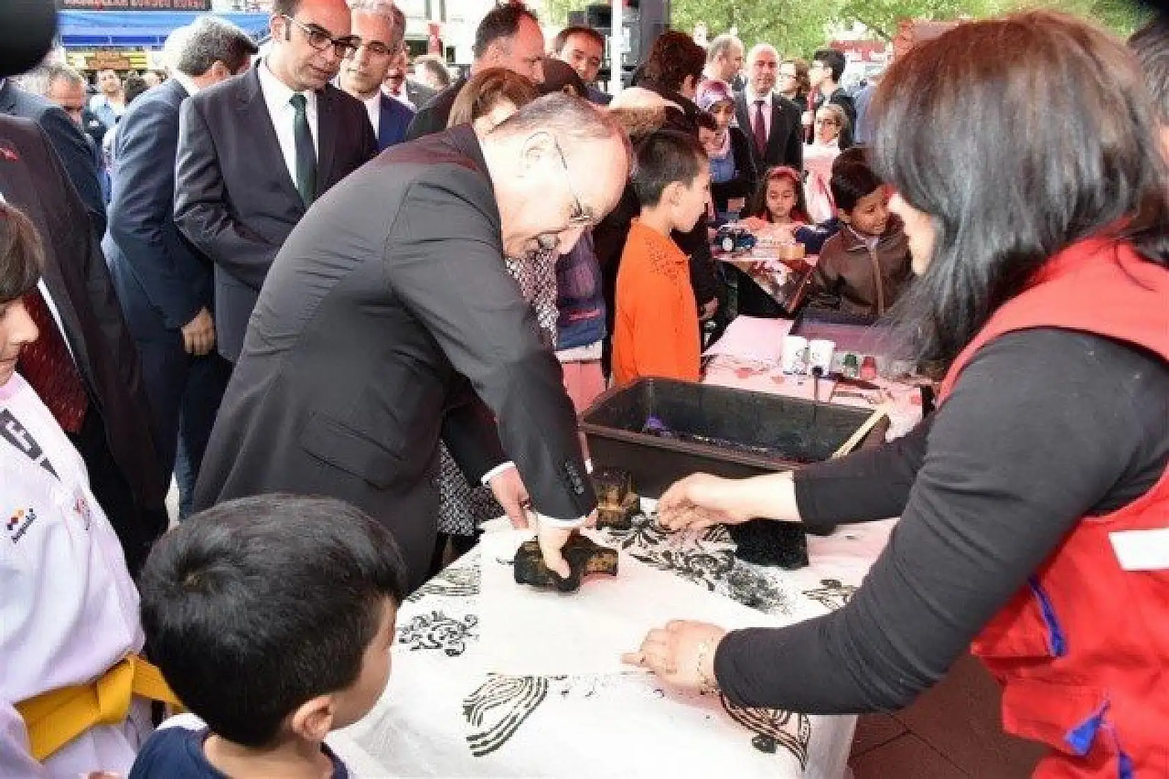 19 Mayıs Atatürk'ü Anma, Gençlik ve Spor Bayramı kutlandı