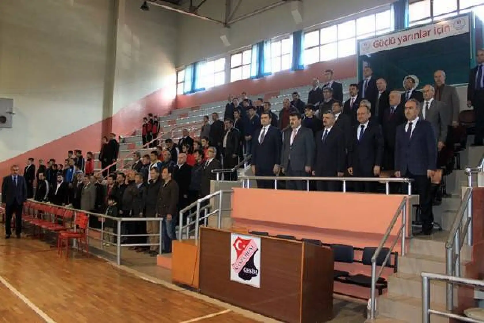 Amatör Spor Kulüplerine malzeme yardım töreni