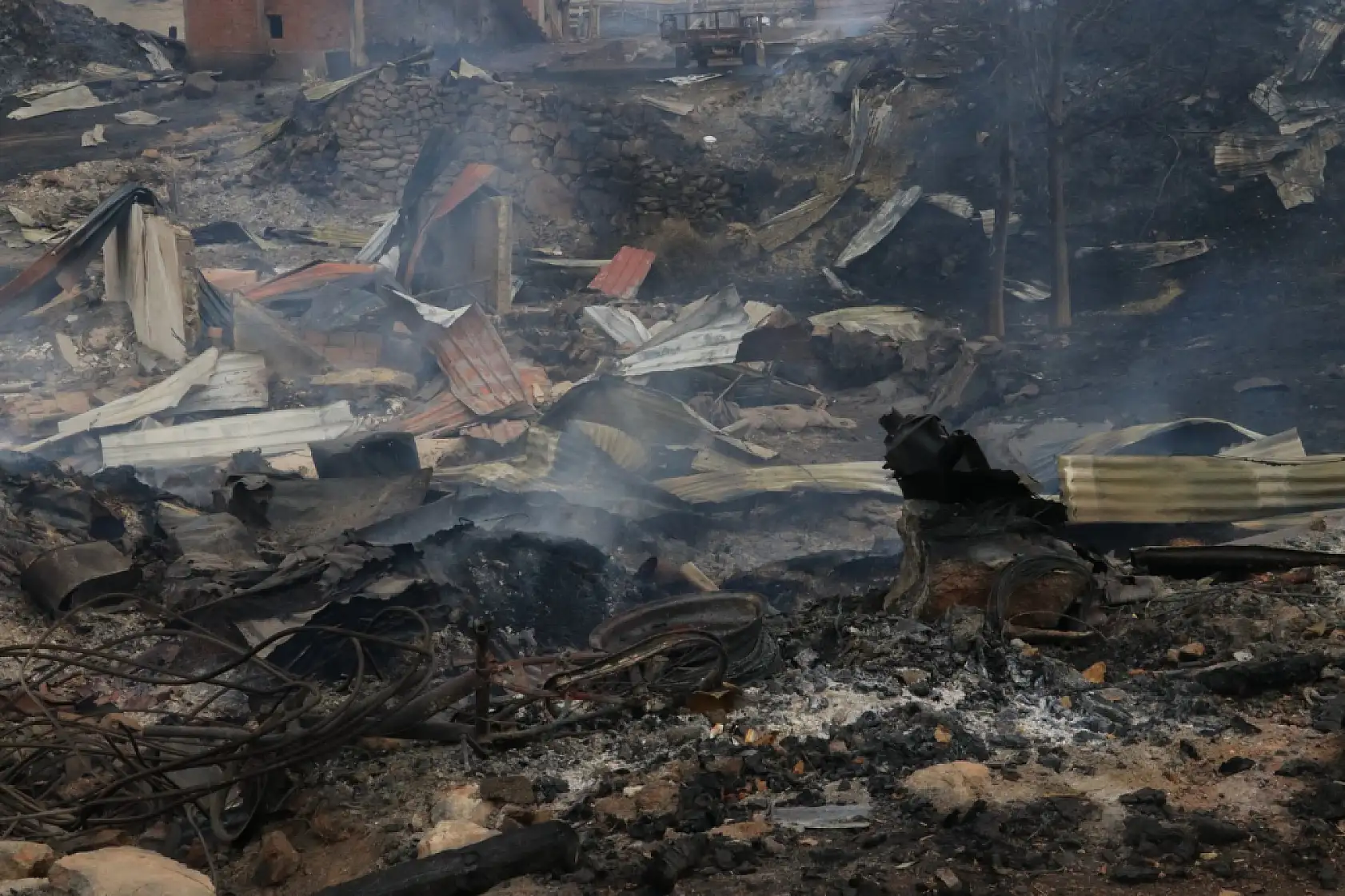 47 evin yandığı yangından geriye kalanlar!