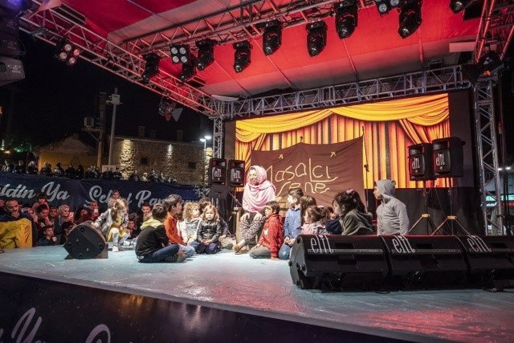 Kastamonu Belediyesi'nin Ramazan Sokağı'na yoğun ilgi!