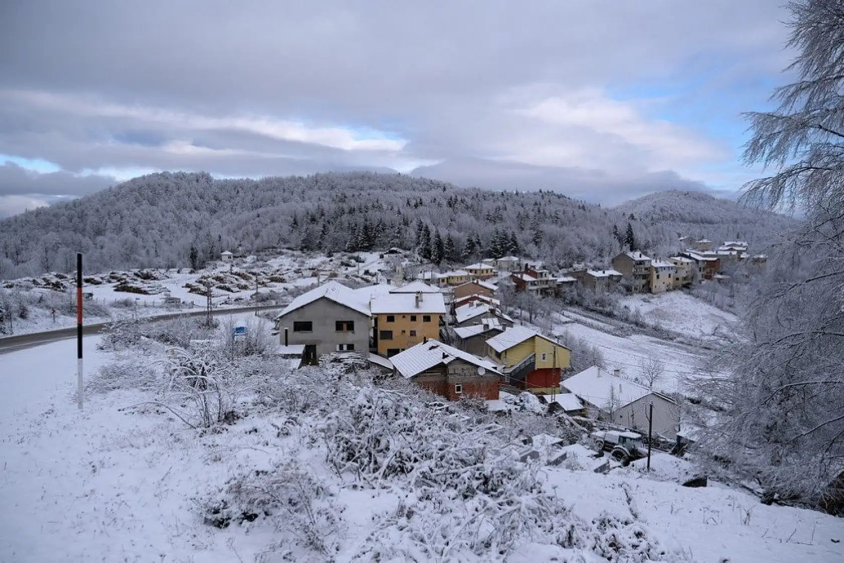 Kastamonu'da kar yağışı kartpostallık manzaralar oluşturdu