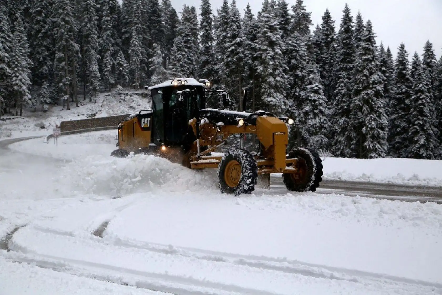 Ilgaz Dağı'nda kar etkili oluyor