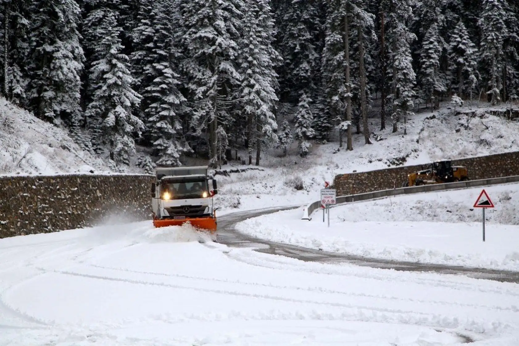 Ilgaz Dağı'nda kar etkili oluyor