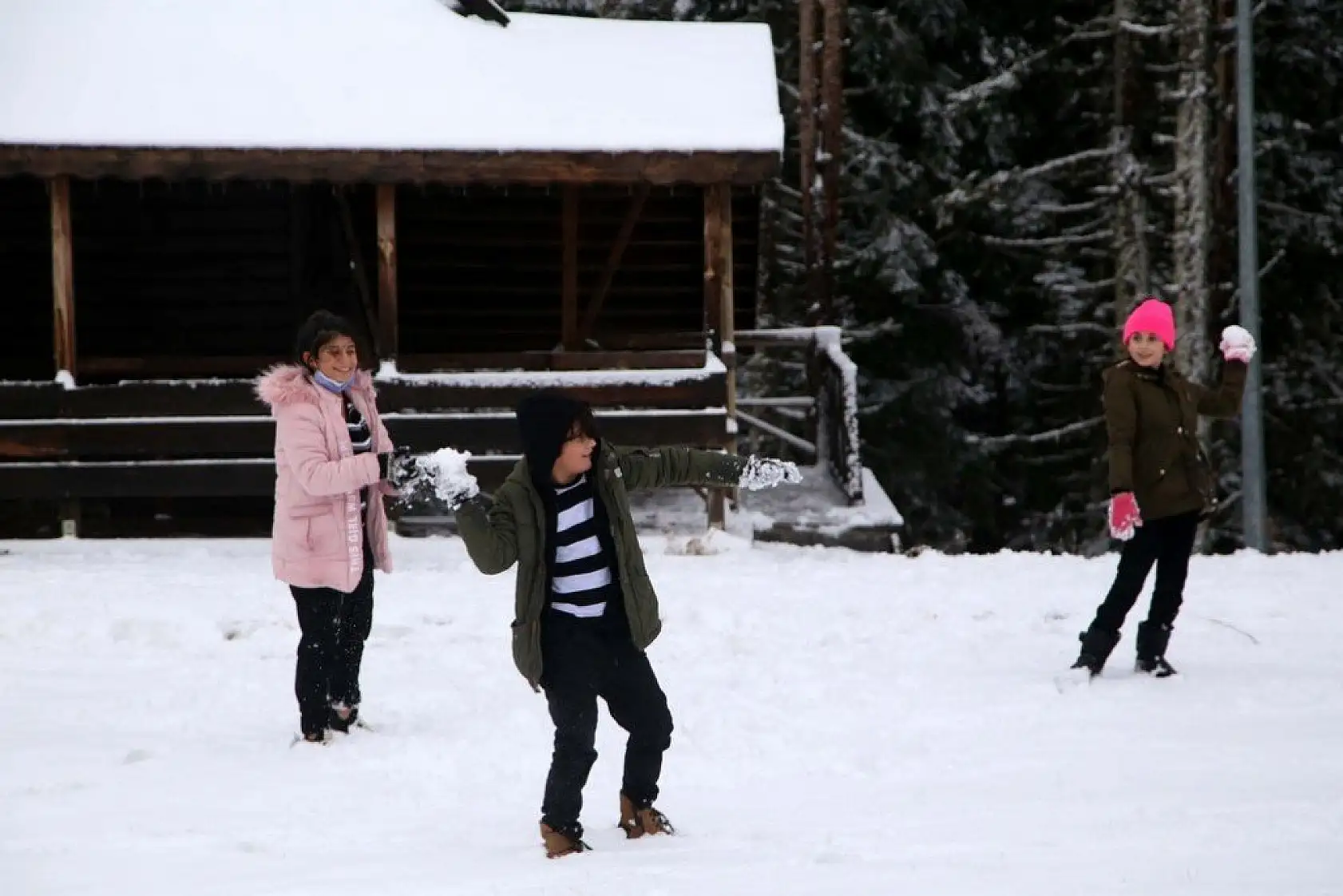 Ilgaz Dağı'nda kar etkili oluyor