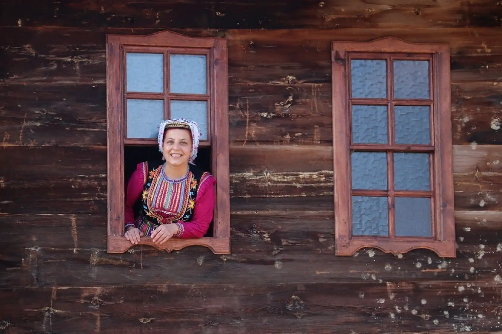 Azdavay'da belediye personeli yöresel giysileriyle mesai yapıyor