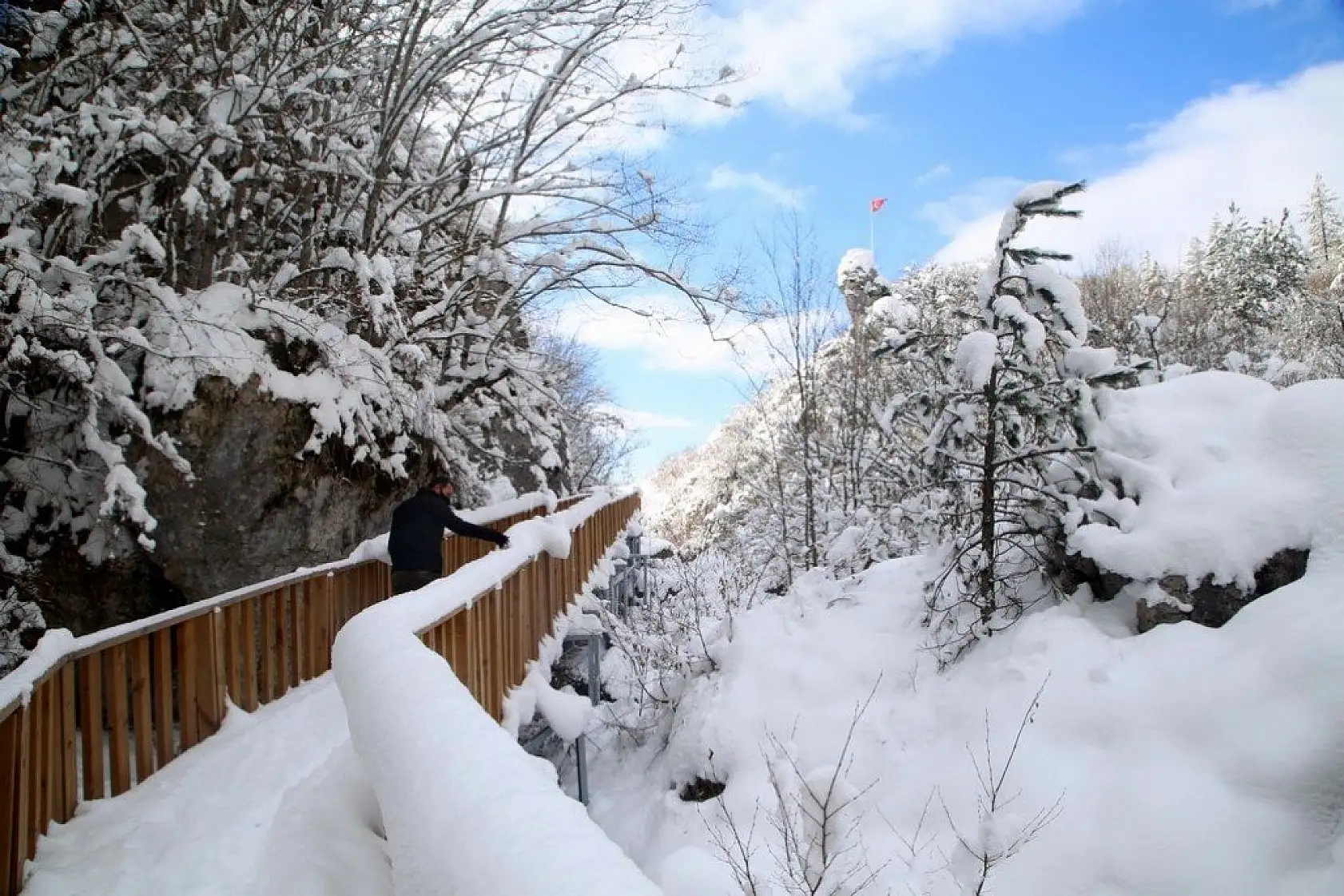 Horma Kanyonu kar altında doyumsuz manzaralar sunuyor