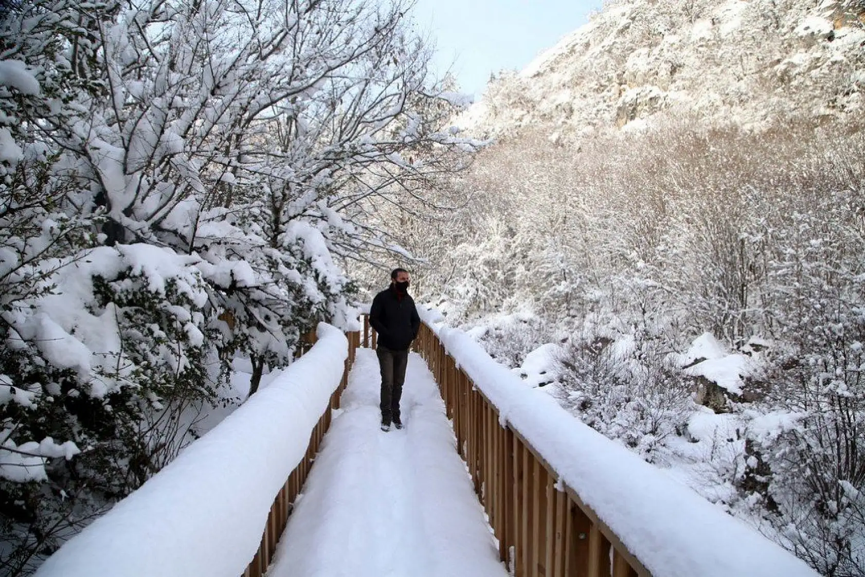 Horma Kanyonu kar altında doyumsuz manzaralar sunuyor