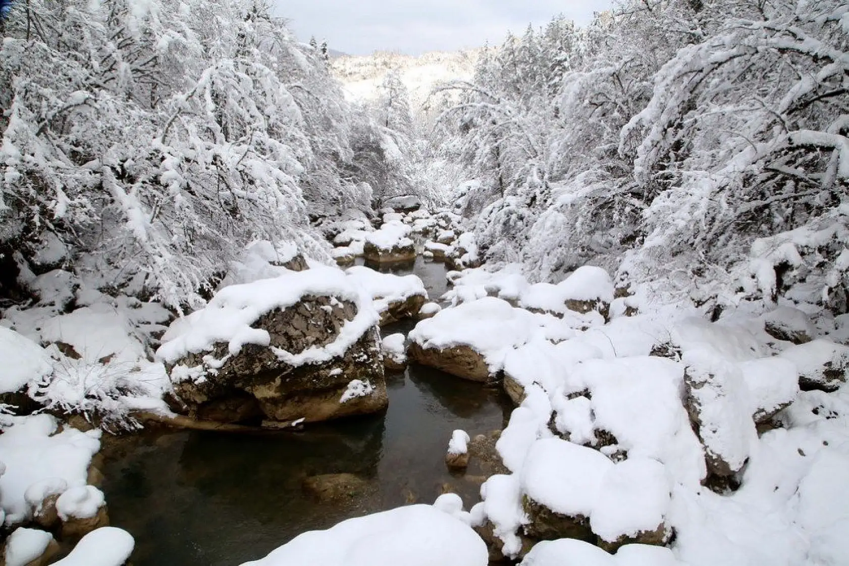 Horma Kanyonu kar altında doyumsuz manzaralar sunuyor