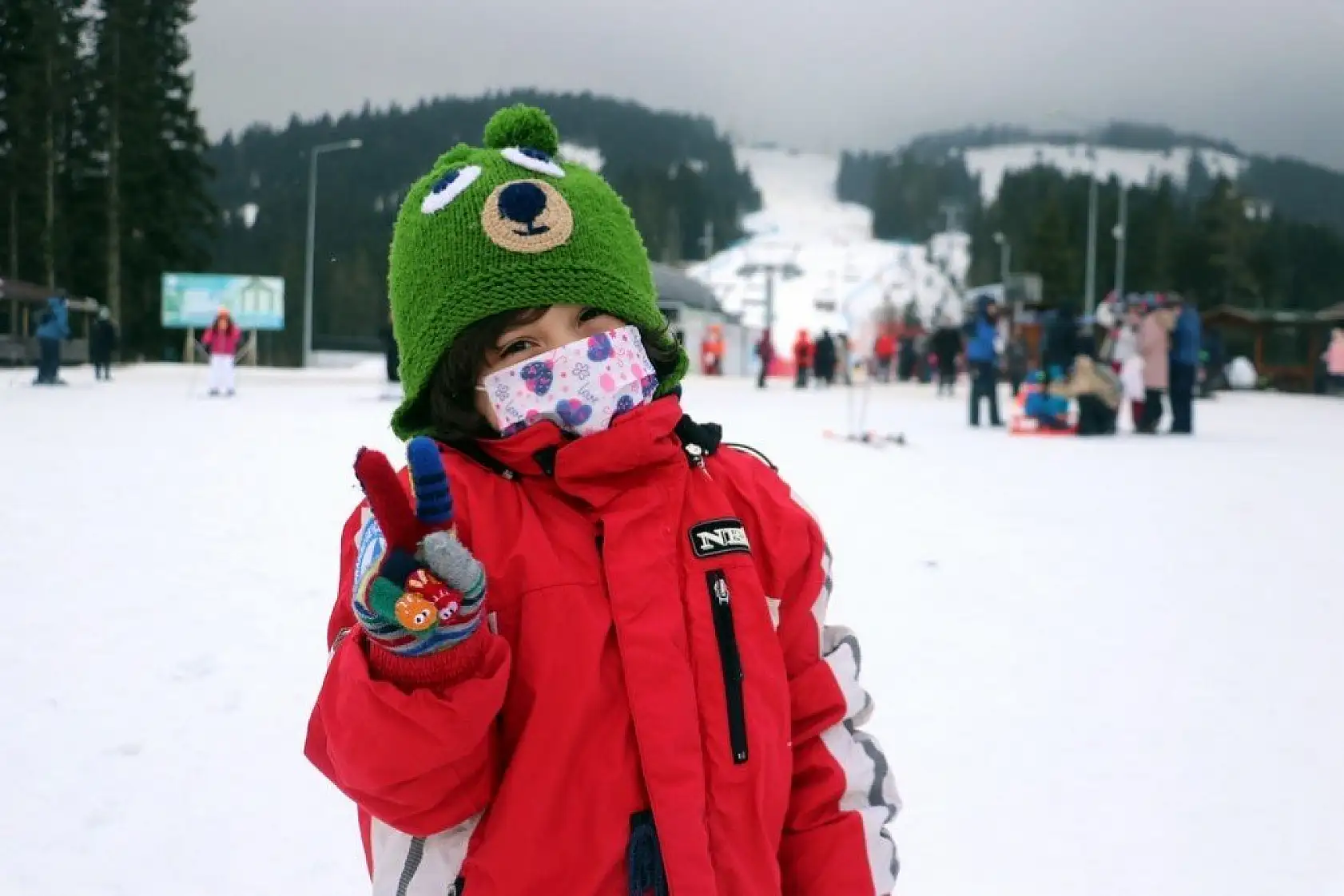 Ilgaz Dağı Kayak Merkezi'nde yoğunluk yaşanıyor