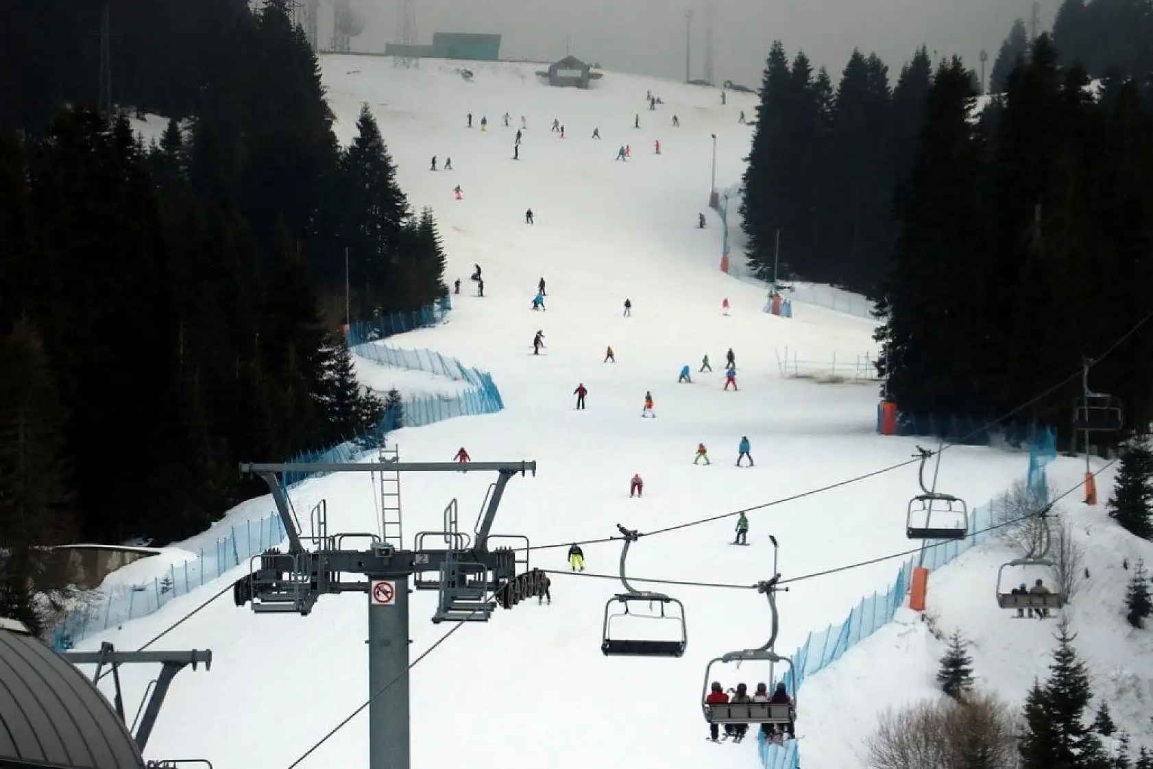 Ilgaz Dağı Kayak Merkezi'nde yoğunluk yaşanıyor