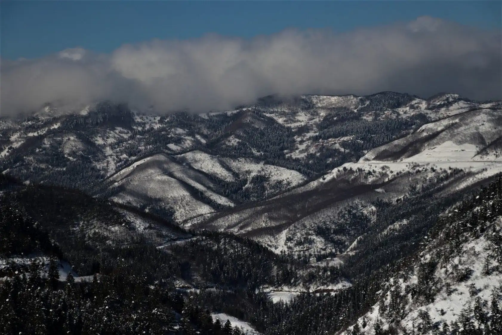 Karla kaplı Küre Dağları görsel şölen sunuyor